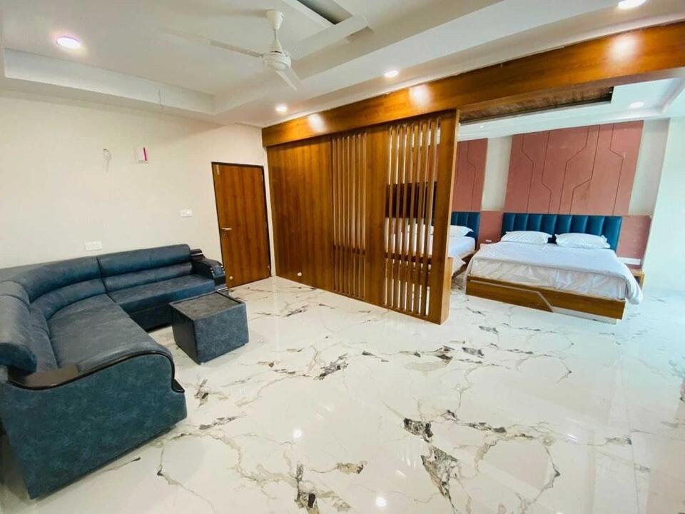 Super Townhouse Ambaji Formerly Hotel Kardhar Inn Dış mekan fotoğraf