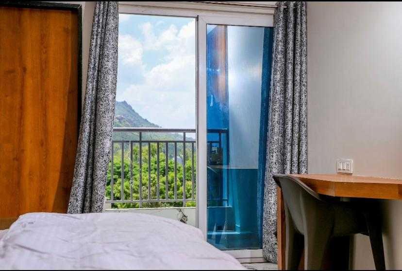 Super Townhouse Ambaji Formerly Hotel Kardhar Inn Dış mekan fotoğraf
