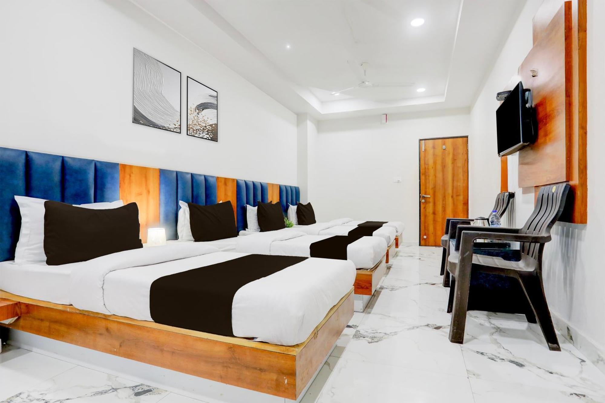 Super Townhouse Ambaji Formerly Hotel Kardhar Inn Dış mekan fotoğraf