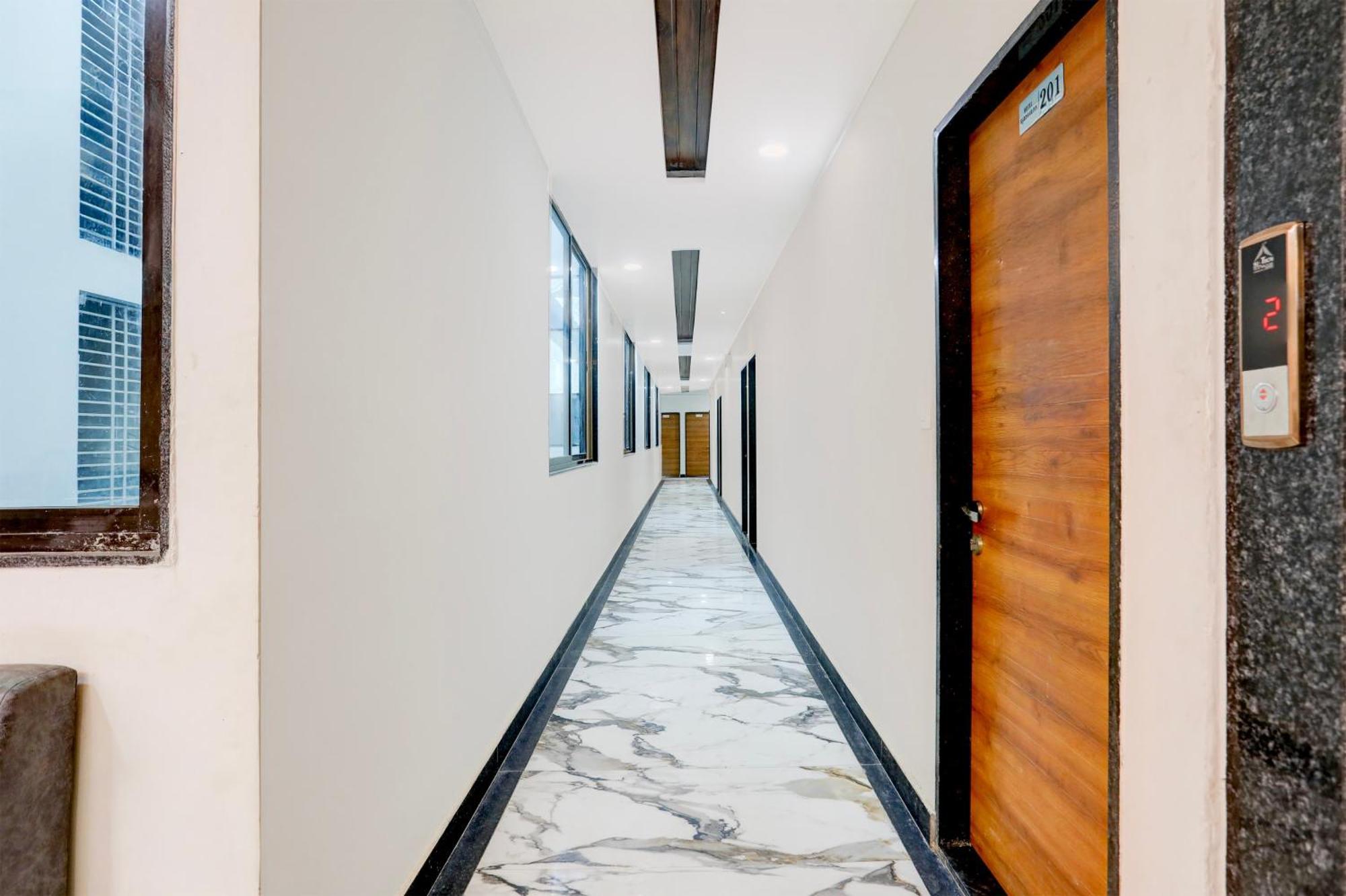Super Townhouse Ambaji Formerly Hotel Kardhar Inn Dış mekan fotoğraf
