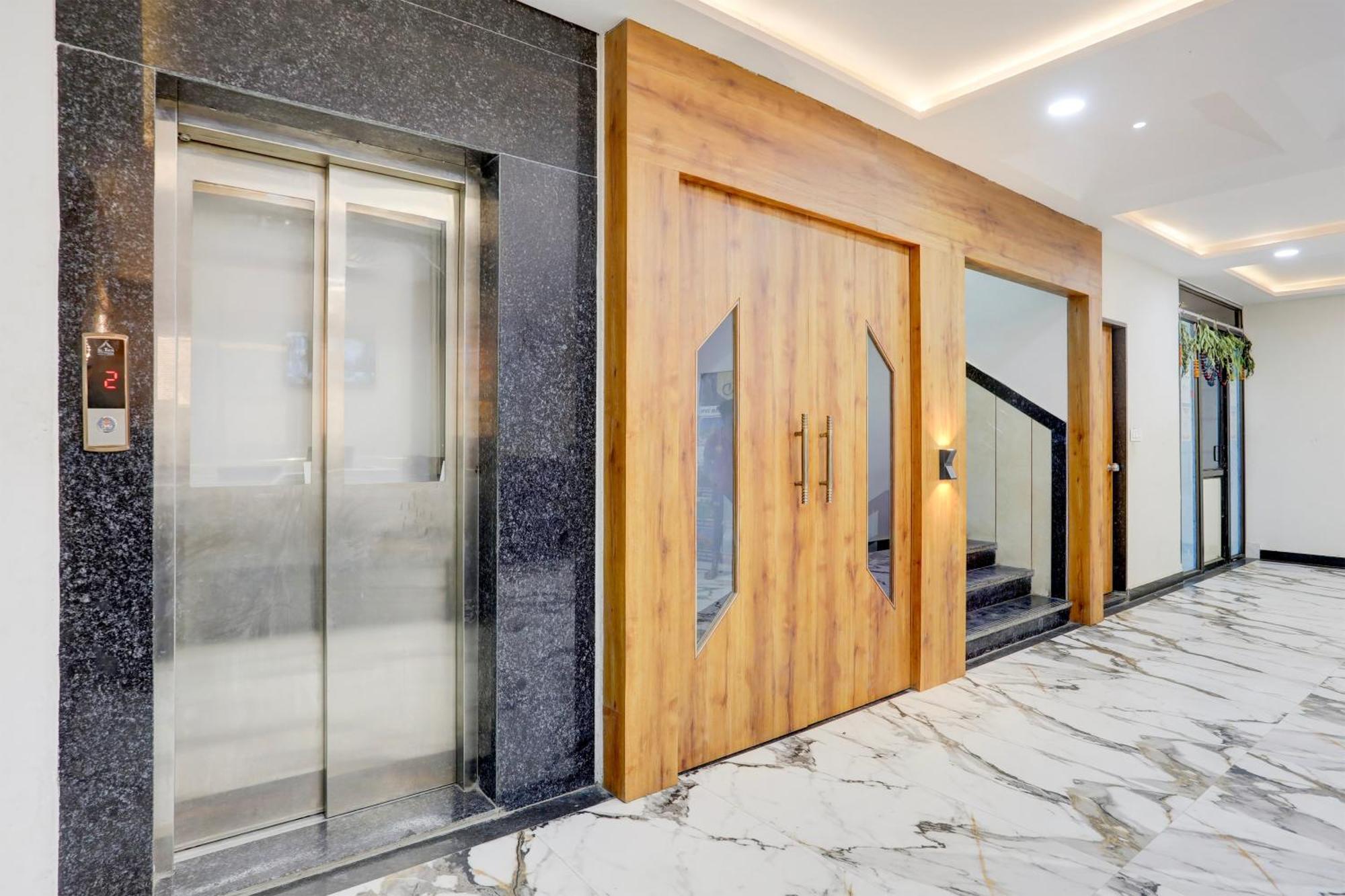 Super Townhouse Ambaji Formerly Hotel Kardhar Inn Dış mekan fotoğraf