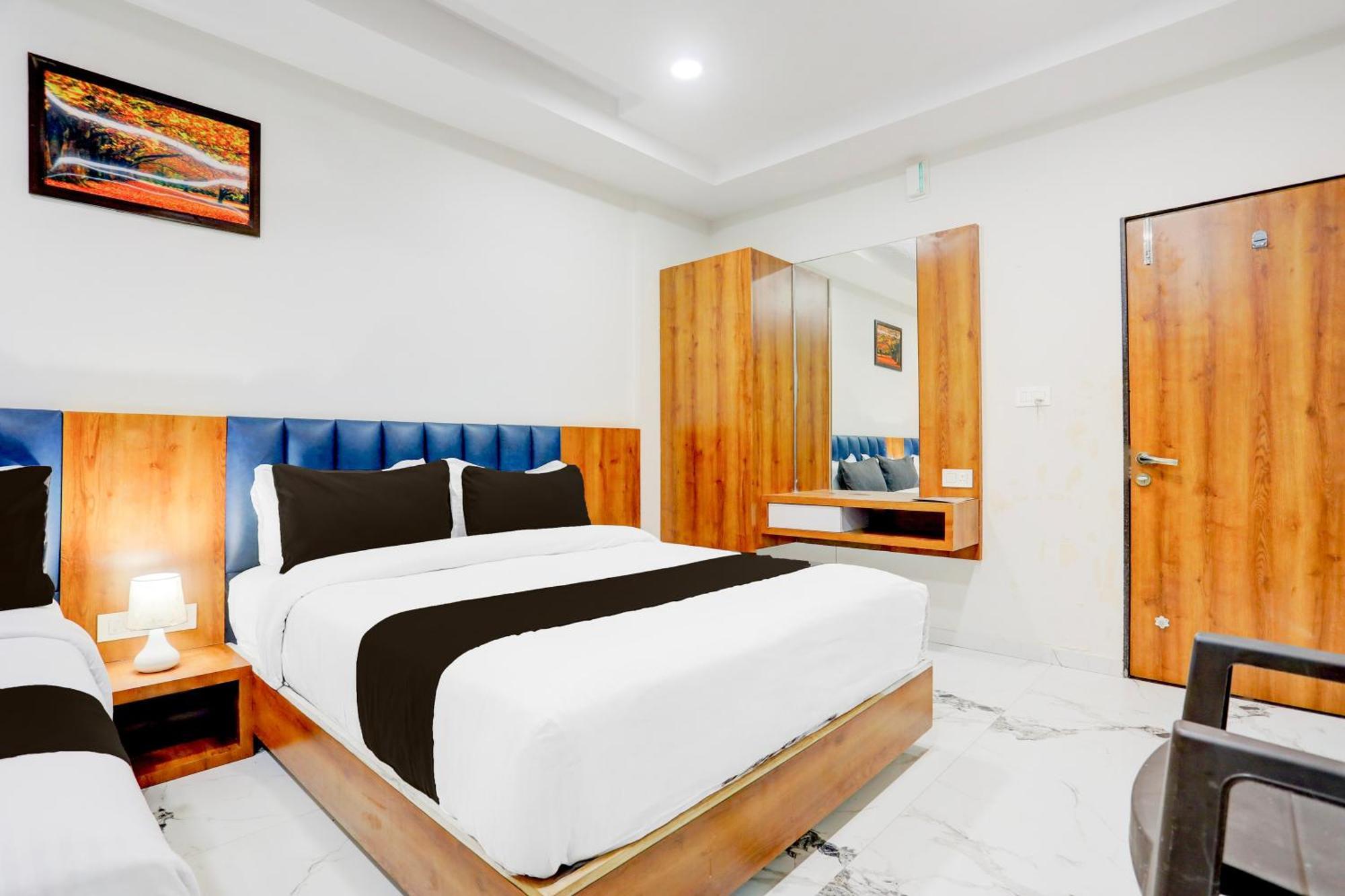 Super Townhouse Ambaji Formerly Hotel Kardhar Inn Dış mekan fotoğraf