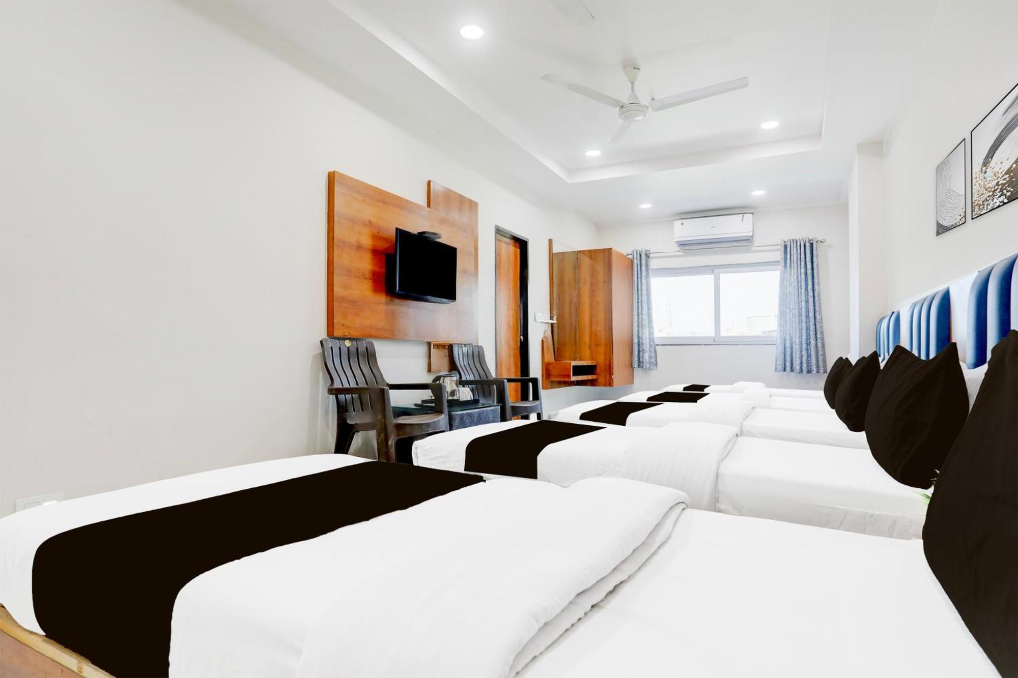 Super Townhouse Ambaji Formerly Hotel Kardhar Inn Dış mekan fotoğraf